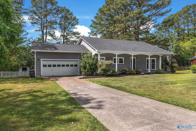 2106 Mythewood Drive, Huntsville, AL 35803