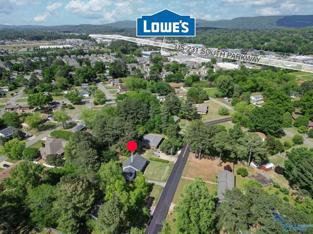 2106 Mythewood Drive, Huntsville, AL 35803