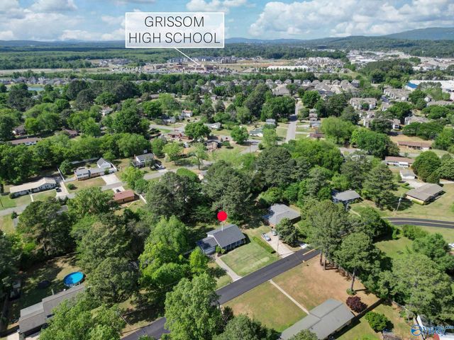 2106 Mythewood Drive, Huntsville, AL 35803