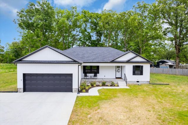 116 Carter Blake Rd, Tullahoma, TN 37388