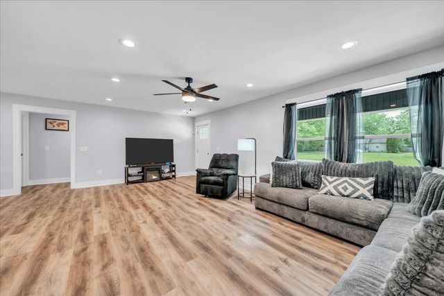 116 Carter Blake Rd, Tullahoma, TN 37388