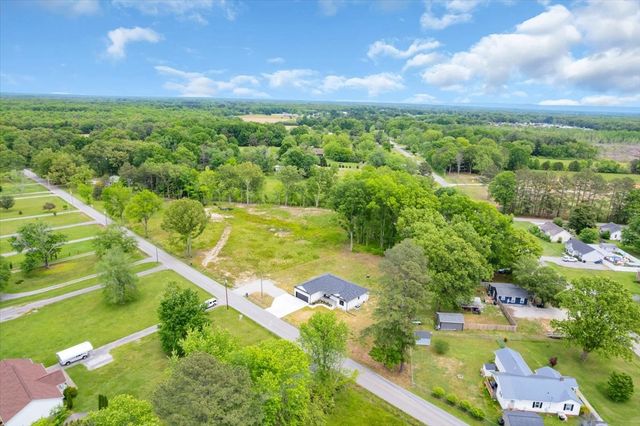 116 Carter Blake Rd, Tullahoma, TN 37388