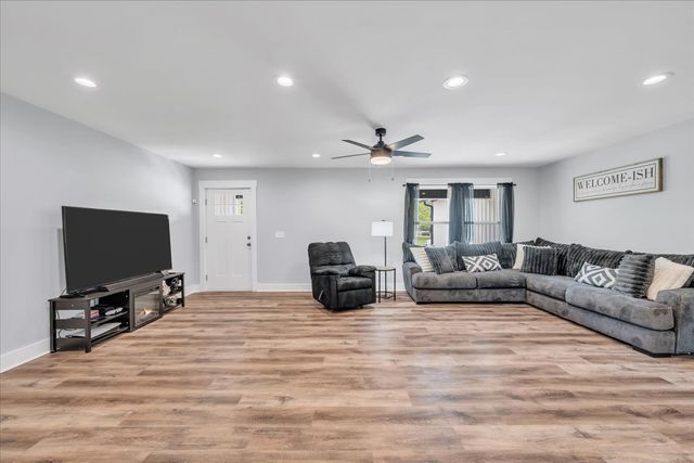 116 Carter Blake Rd, Tullahoma, TN 37388