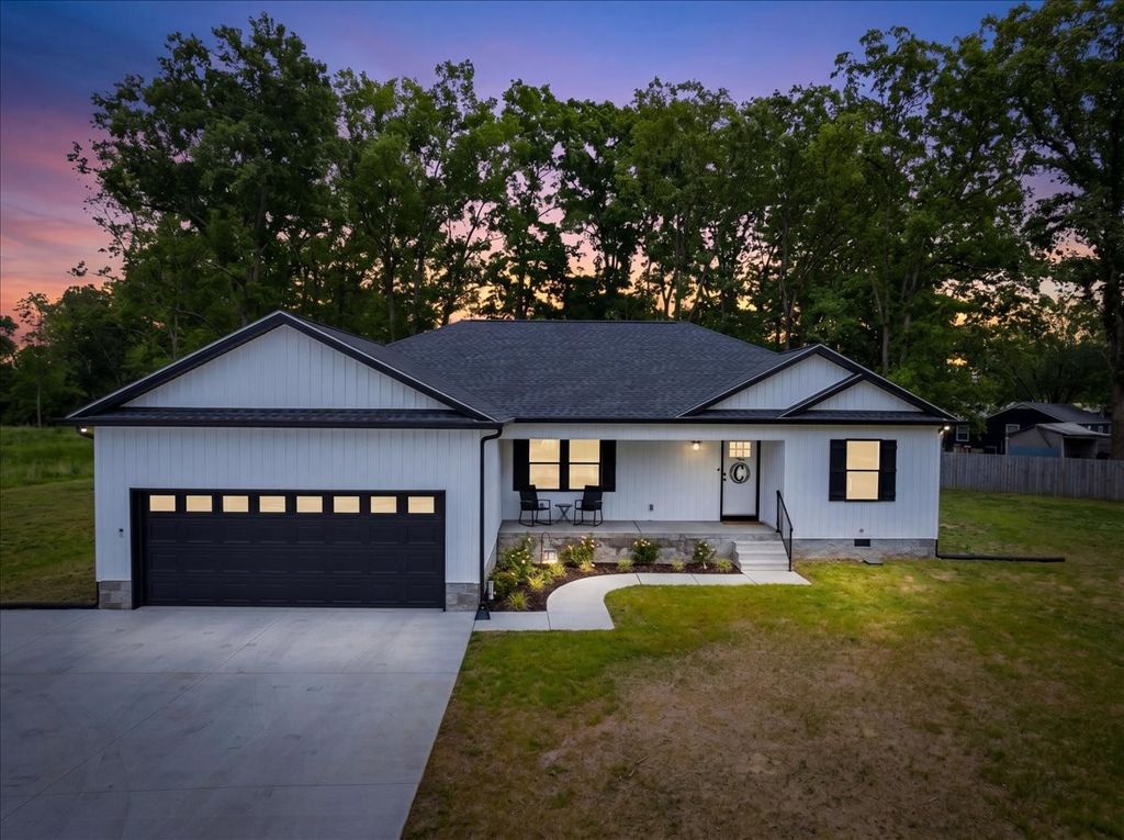 116 Carter Blake Rd, Tullahoma, TN 37388