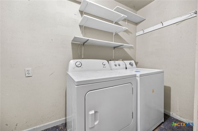 1002 W Woodlawn, San Saba, TX 76877