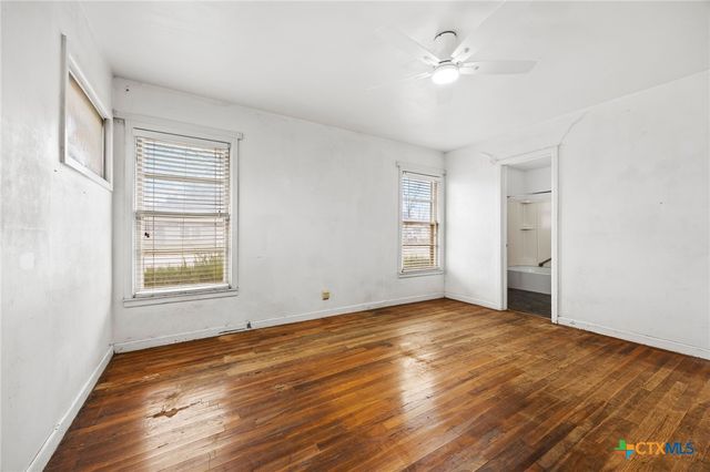 1002 W Woodlawn, San Saba, TX 76877