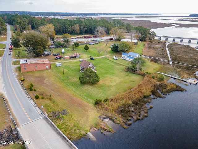 110 Wetherington Landing Road, Stella, NC 28582
