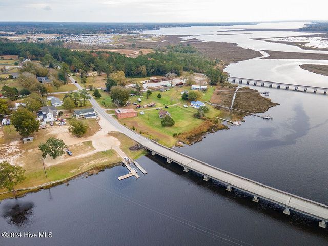 110 Wetherington Landing Road, Stella, NC 28582