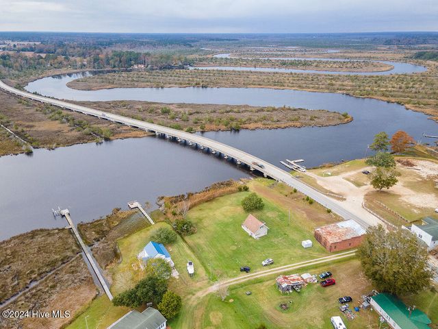 110 Wetherington Landing Road, Stella, NC 28582