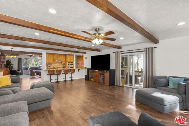 1197 Oriole Road, Wrightwood, CA 92397