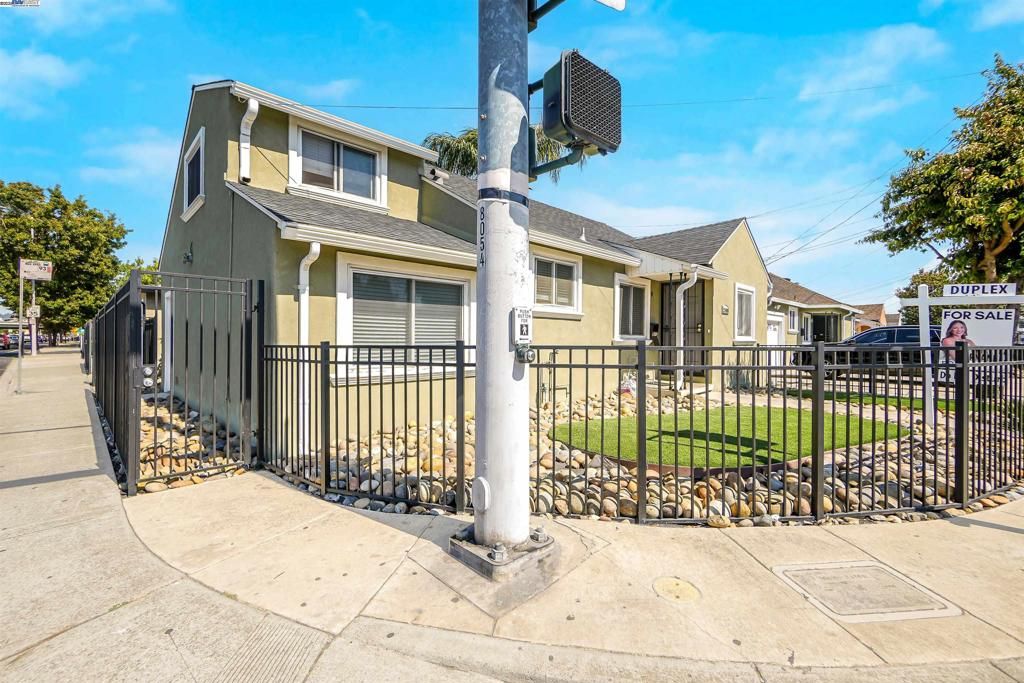 21908 Victory Dr, Hayward, CA 94541