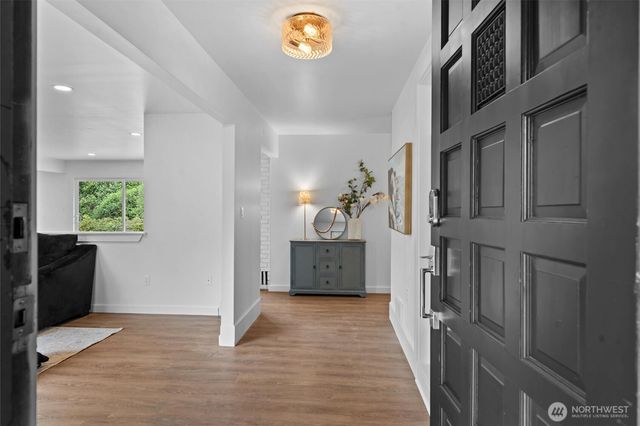 19420 143rd Place SE, Renton, WA 98058