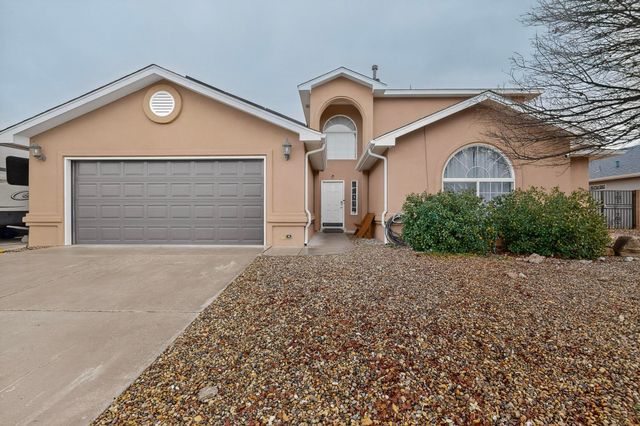 1034 Wagon Trail Street SW, Los Lunas, NM 87031