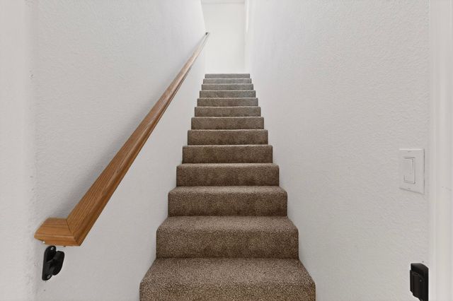 1034 Wagon Trail Street SW, Los Lunas, NM 87031