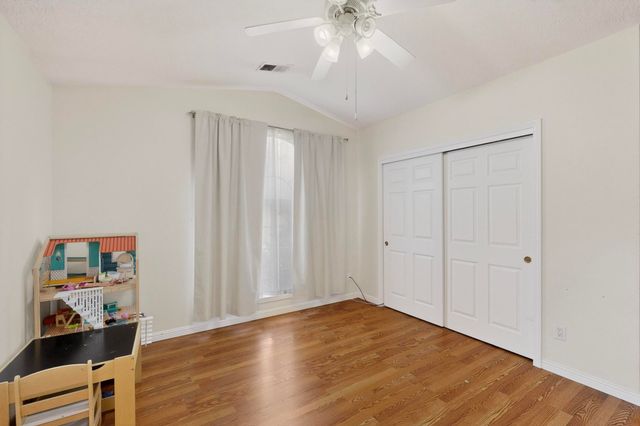 1034 Wagon Trail Street SW, Los Lunas, NM 87031