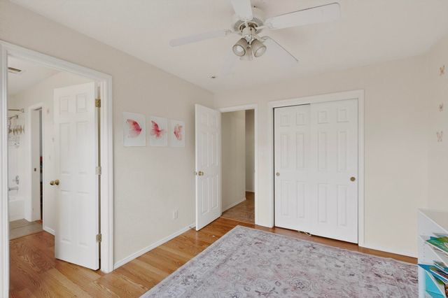 1034 Wagon Trail Street SW, Los Lunas, NM 87031