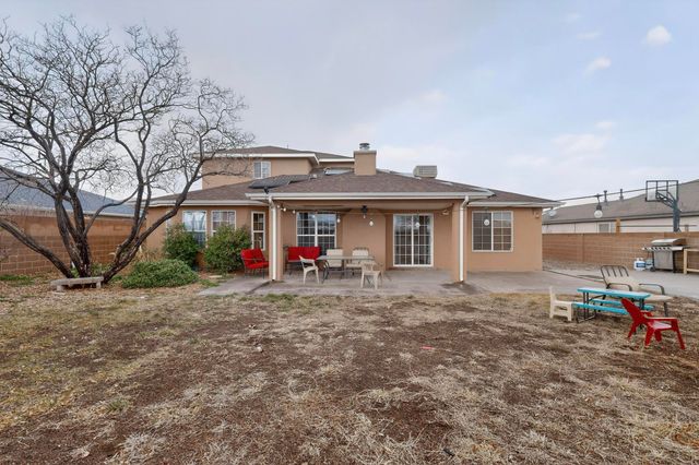 1034 Wagon Trail Street SW, Los Lunas, NM 87031