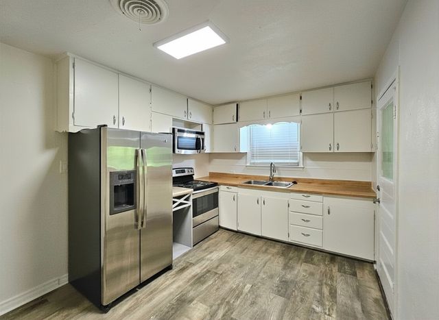 2505 Campbell Street, Commerce, TX 75428
