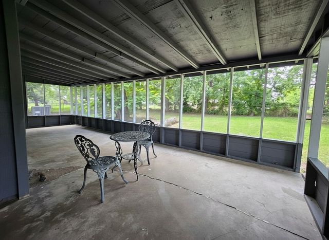 2505 Campbell Street, Commerce, TX 75428