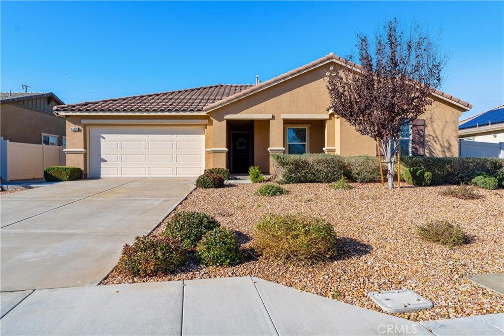 44739 Aspen Street, Lancaster, CA 93535