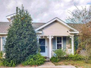 2527 Trailwood Dr, Cantonment, FL 32533