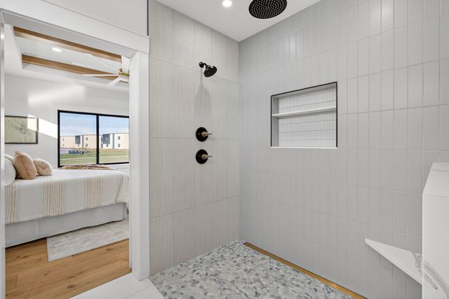 1415 NW Bull Run Court, Waukee, IA 50263