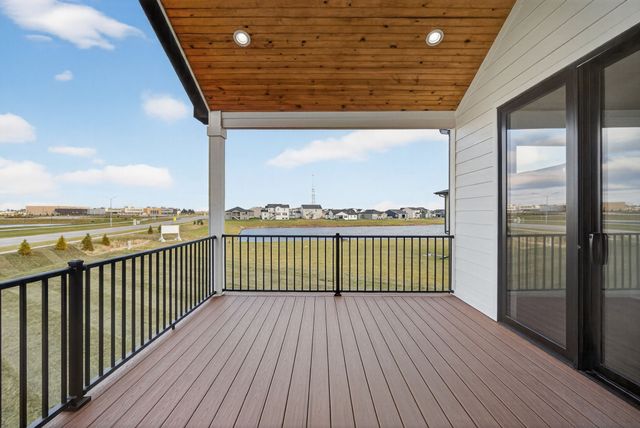 1415 NW Bull Run Court, Waukee, IA 50263