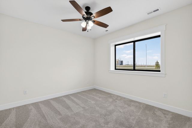 1415 NW Bull Run Court, Waukee, IA 50263