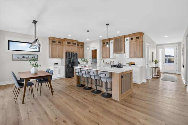 1415 NW Bull Run Court, Waukee, IA 50263