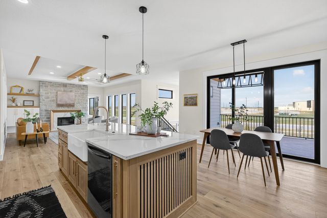 1415 NW Bull Run Court, Waukee, IA 50263