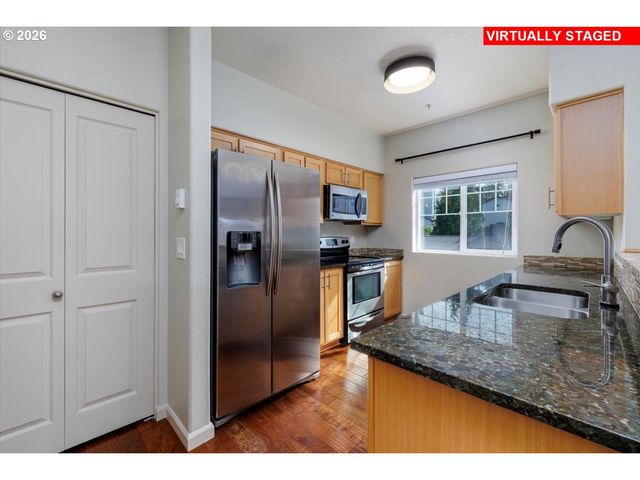 600 Nw LOST SPRINGS Ter 301, Portland, OR 97229