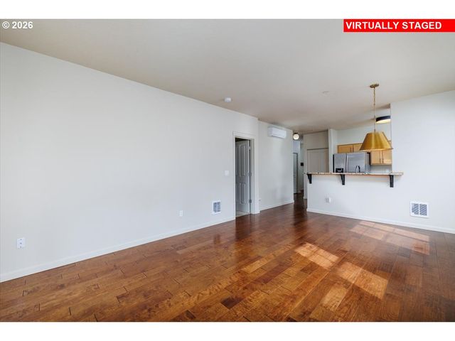 600 Nw LOST SPRINGS Ter 301, Portland, OR 97229