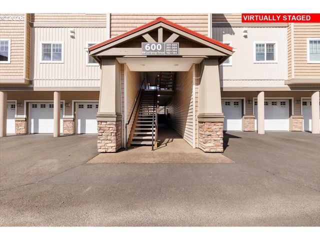 600 Nw LOST SPRINGS Ter 301, Portland, OR 97229