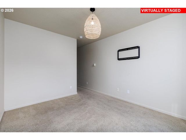 600 Nw LOST SPRINGS Ter 301, Portland, OR 97229