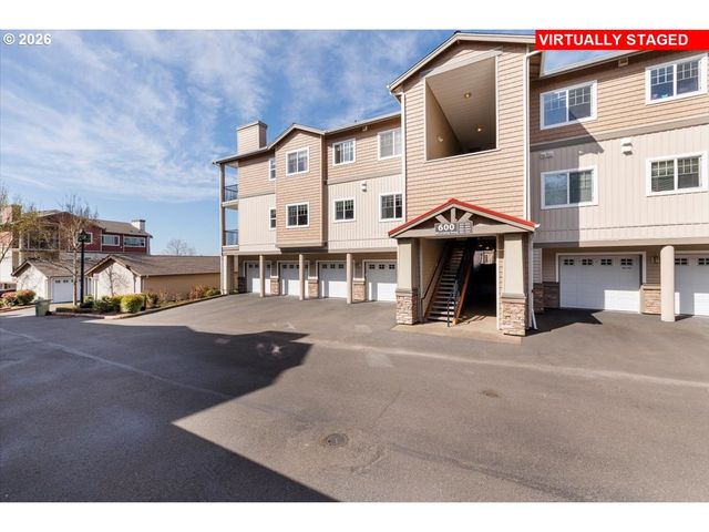600 Nw LOST SPRINGS Ter 301, Portland, OR 97229
