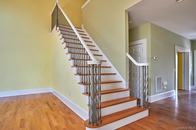 203 Silver Lake Road, Rhinebeck, NY 12572