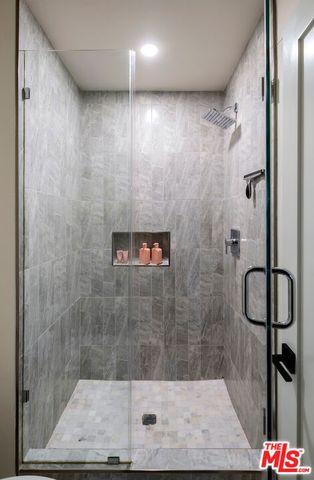 651 Wilcox Avenue 3C, Los Angeles, CA 90004