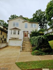 30 Custer Ave, Newark City, NJ 07112