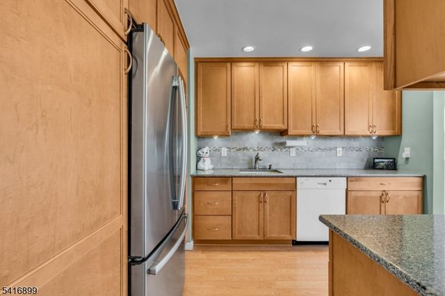 1091 Cambridge Lane, Bridgewater Twp., NJ 08807