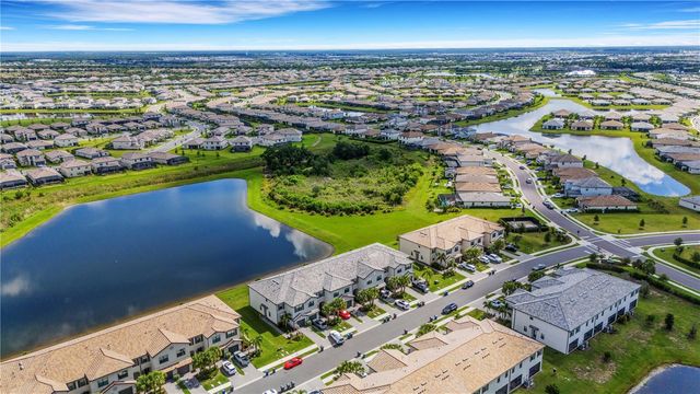 15227 SUNNY DAY DRIVE, Bradenton, FL 34211