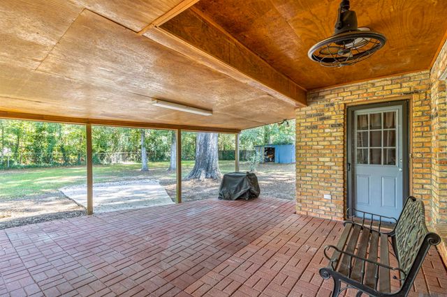 18305 Keystone Ave, Greenwell Springs, LA 70739