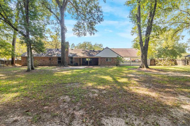 18305 Keystone Ave, Greenwell Springs, LA 70739