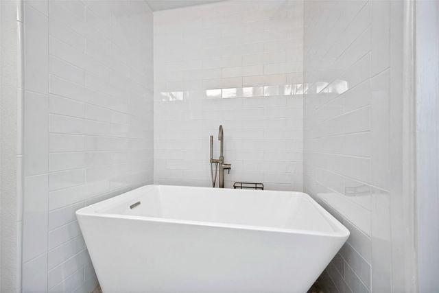 1852 Summit Avenue, Dallas, TX 75206