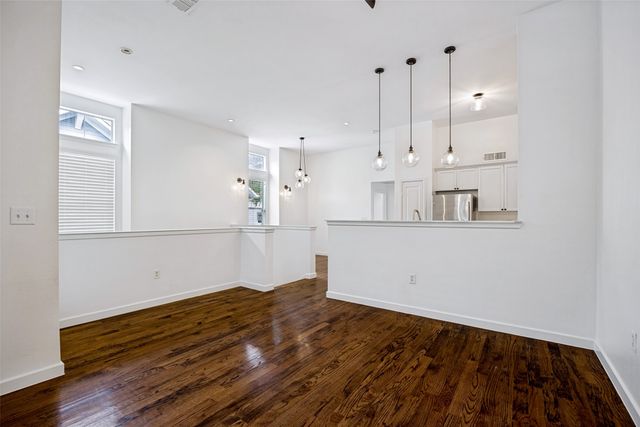 1852 Summit Avenue, Dallas, TX 75206