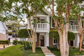 1852 Summit Avenue, Dallas, TX 75206
