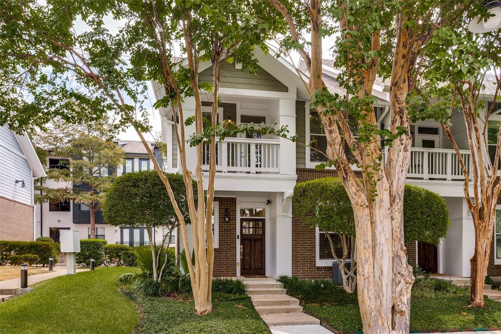 1852 Summit Avenue, Dallas, TX 75206