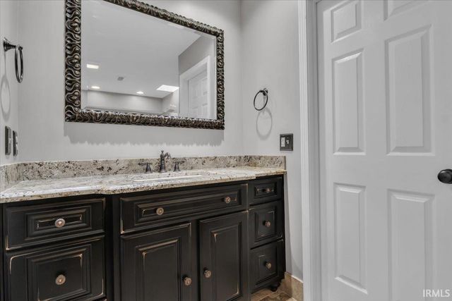 7577 Arbor Ridge Drive, Newburgh, IN 47630