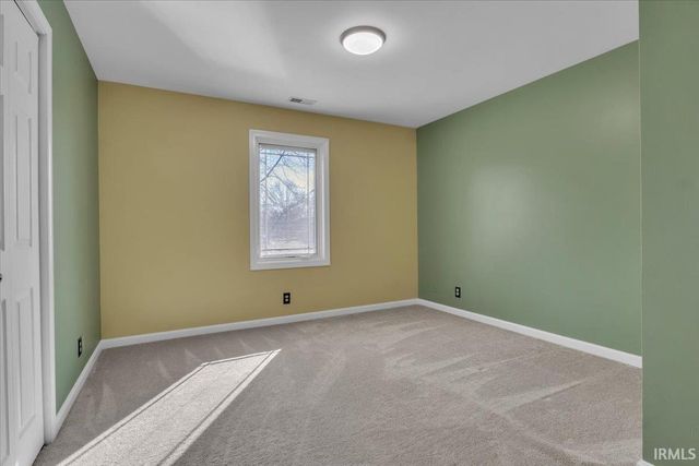 7577 Arbor Ridge Drive, Newburgh, IN 47630