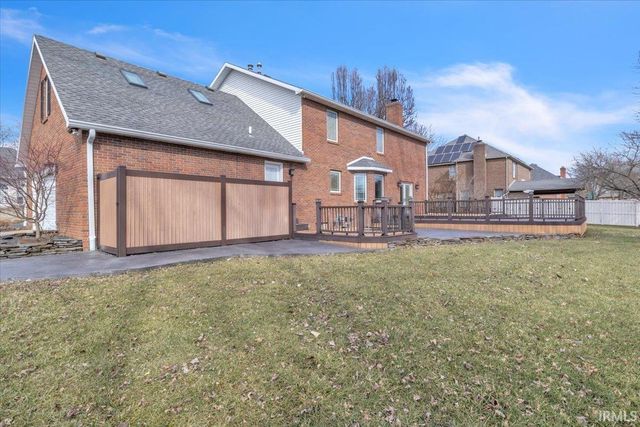 7577 Arbor Ridge Drive, Newburgh, IN 47630