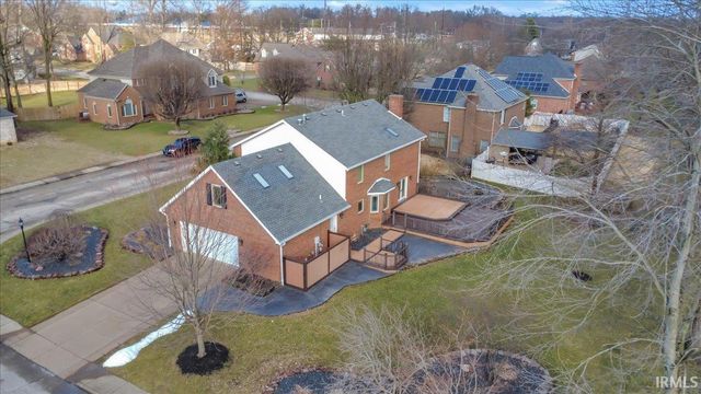 7577 Arbor Ridge Drive, Newburgh, IN 47630